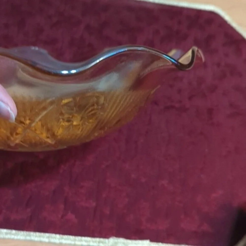 Vintage Iridescent Carnival Glass Bowl‎ Ruffled Edge Floral Design
